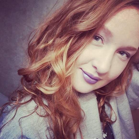 Meet your Posher, Heidi - Picture 1 of 1